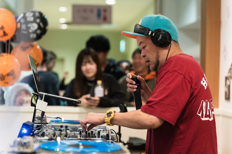 DJ LEGENDオブ伝説 a.k.a. サイプレス上野