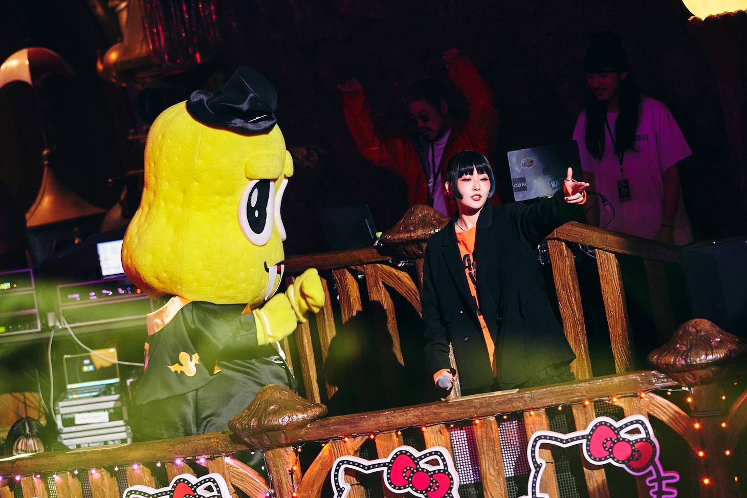 ピーナッツくんとDaoko。