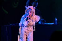 4s4kiのライブより。