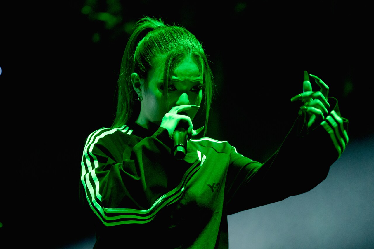 5Leafのライブより。 - メデューサ平手友梨奈、自認レゼのオカモト