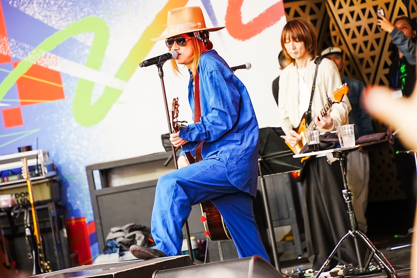 清春、池袋西口公園で25年前の名作ドラマ「IWGP」の主題歌「忘却の空」歌う