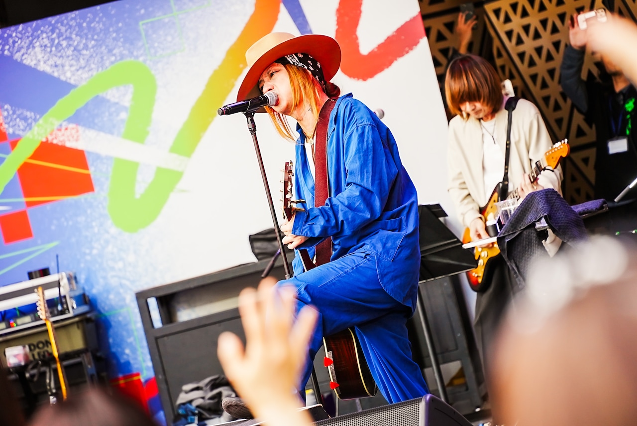 清春、池袋西口公園で25年前の名作ドラマ「IWGP」の主題歌「忘却の空」歌う