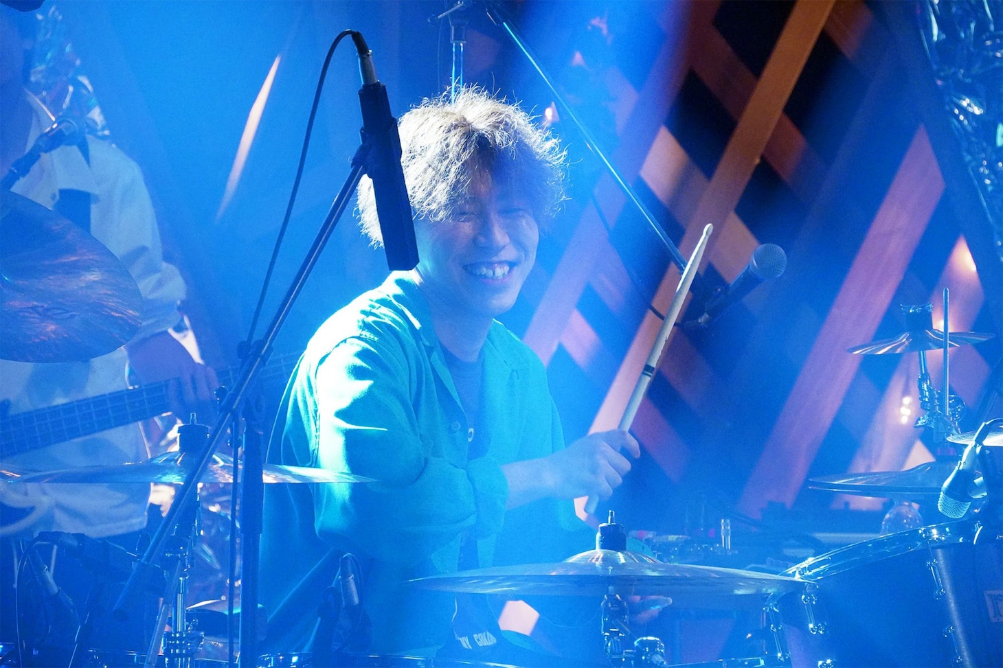 sumikaのパフォーマンスの様子。