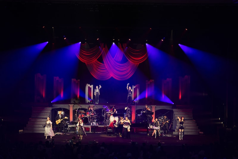 「Yuki Kajiura LIVE vol.#21 ～60 Songs～」の様子。