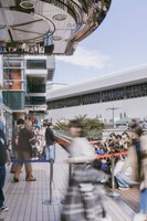 大宮アルシェ前で行われたストリートライブの様子。（撮影：鈴木友莉）