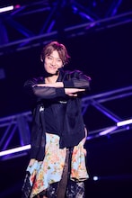 アロハ（超特急）（撮影：山内洋枝［PROGRESS-M］）