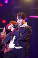 「バズリズム LIVE」2日目は龍宮城、BUDDiiS、syudou、ゲンジブ、HANA、櫻坂46が熱狂を生み出す