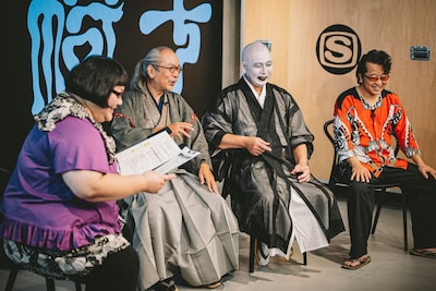 安藤なつ（メイプル超合金）と人間椅子。©︎スペースシャワーTV