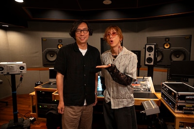 左から行定勲監督、渋谷龍太（SUPER BEAVER）。