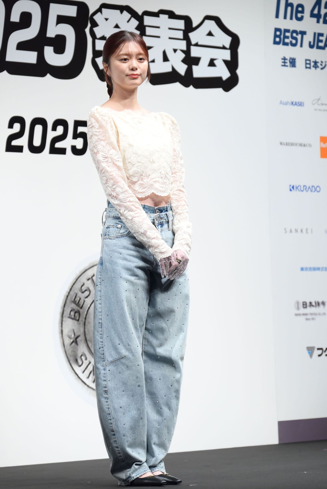 次世代部門」で受賞した紺野彩夏。 - Snow Man目黒蓮「ベスト