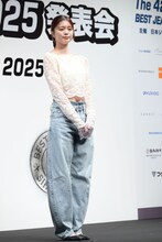 「次世代部門」で受賞した紺野彩夏。