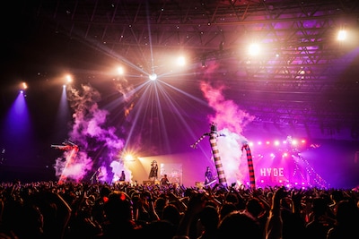 ハロウィンらしい演出も光った「HYDE [INSIDE] LIVE 2025 WORLD TOUR -JAPAN FINAL-」。