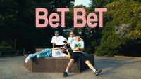 Neibiss「BeTBeT feat. 鎮座DOPENESS, Campanella」ミュージックビデオより。