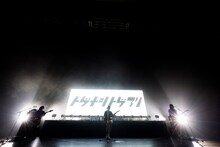 「ナタリー × 日本工学院かまた祭 School Festival LIVE “トゲナシトゲアリ”」の様子。（撮影：キセキミチコ）