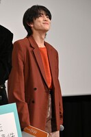 「ユーキの呪い」エピソードに笑いをこらえるハル。