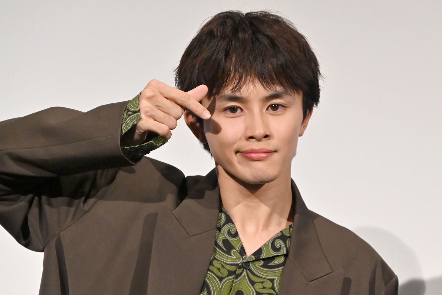 超特急、初の映画化で爆笑挨拶！初日挨拶でブチ上げた“次作構想”そして東京ドーム「8号車との“喜びの花”を」