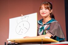 「モンシロチョウがとんでもないところに！ どこに止まっちゃった？」というお題に答える里仲菜月（Task have Fun）。