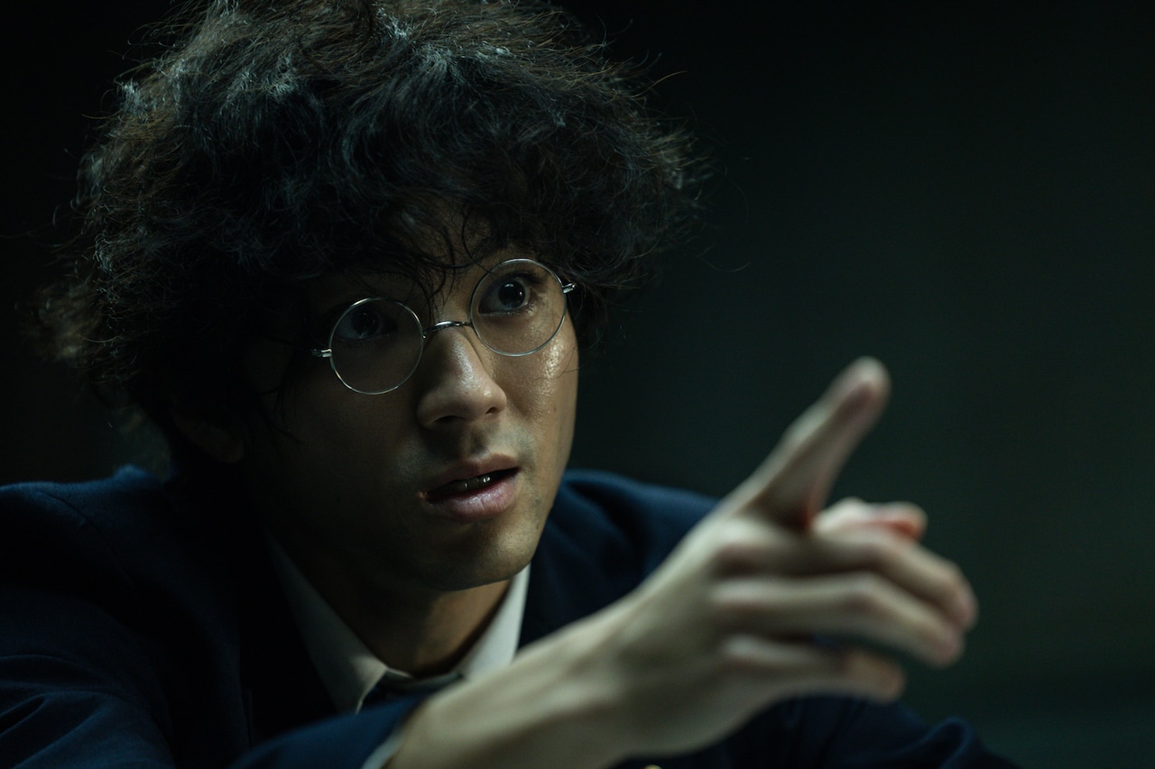 宮本浩次の熱唱が映画「爆弾」の世界を盛り上げるスペシャルMV公開