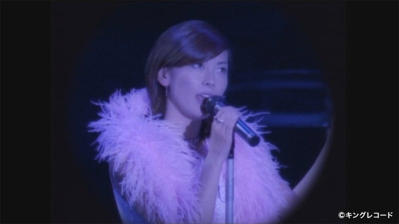 「Miho Nakayama Concert Tour '96 Sound of Lip」より中山美穂。