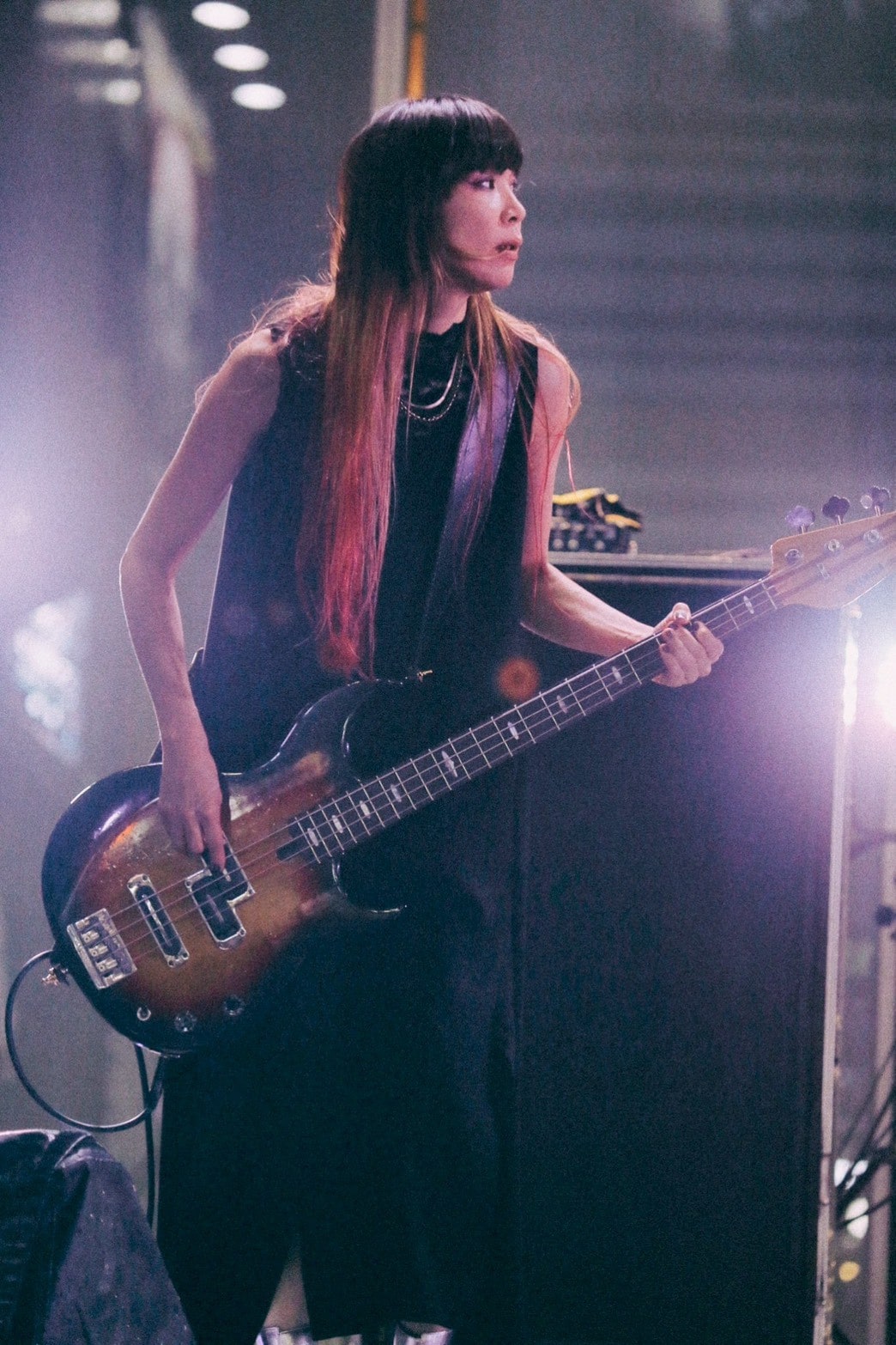 HISAYO（B）（撮影：新保勇樹） - a flood of circleが誕生の地・新宿