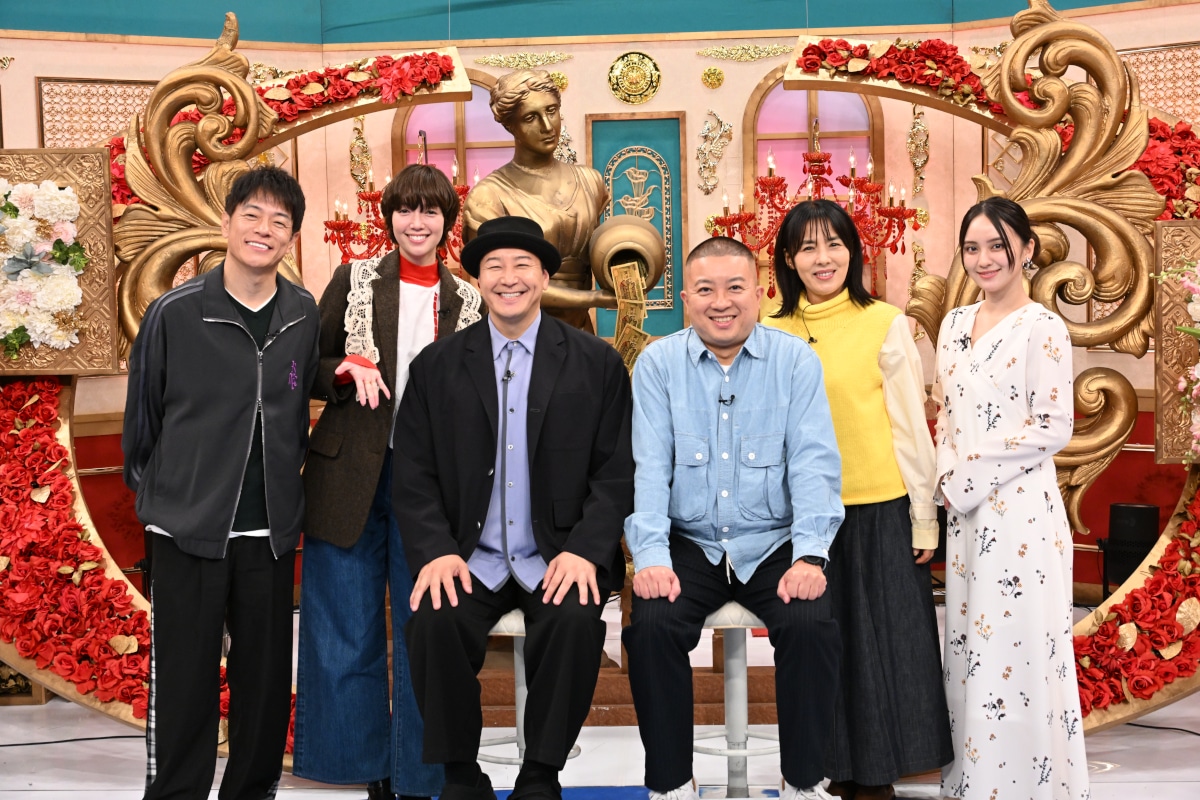 「THE神業チャレンジSP」スタジオ出演者。©TBS