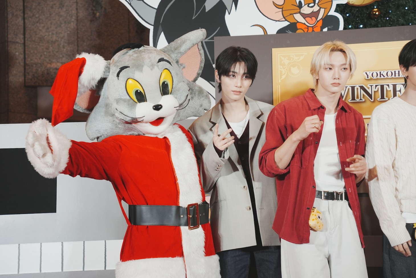 TAESAN（中央）と仲良しなトム（左）。