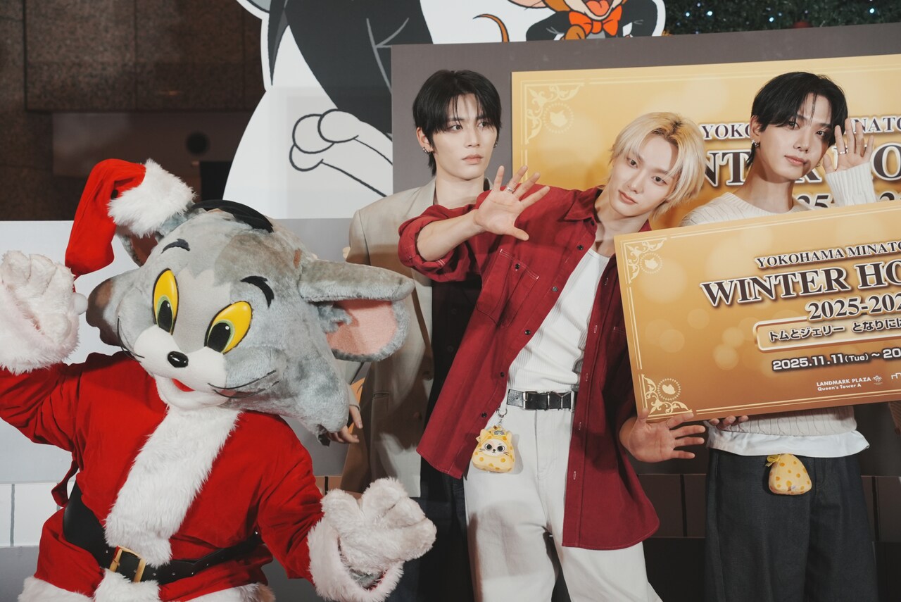 BOYNEXTDOOR、横浜でトムとジェリーと再会！ツリーの前で「SAY CHEESE