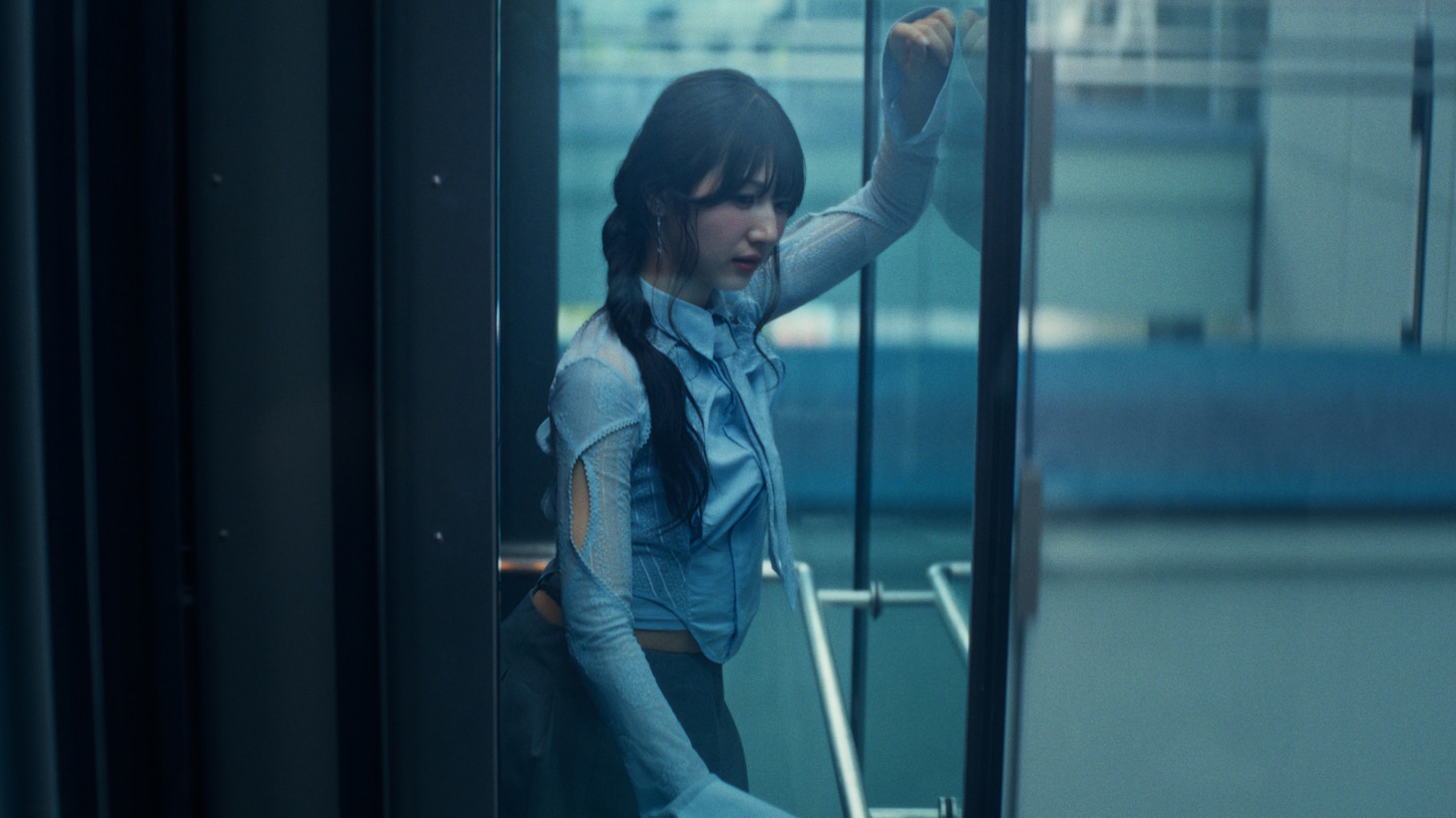 ≠ME「排他的ファイター」MVより。