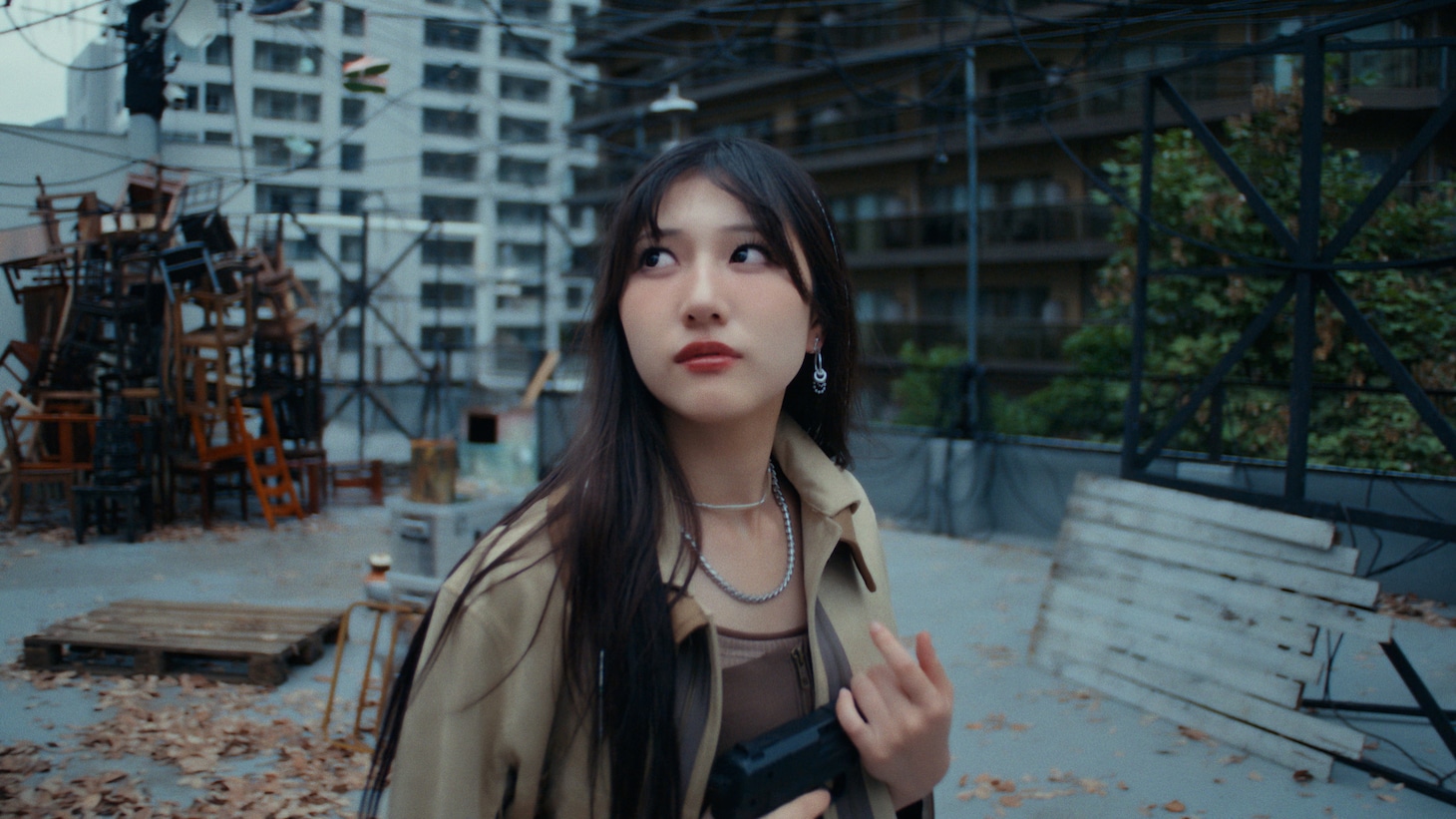 ≠ME「排他的ファイター」MVより。