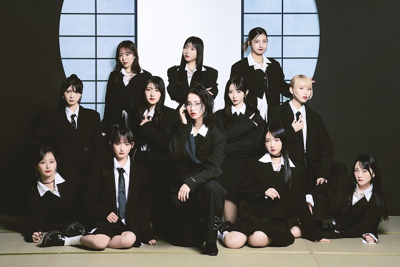 ≠MEの新アーティスト写真。