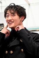 Snow Man岩本照、ドルガバ日本アンバサダー就任後初イベント　総額150万円超の新作まとい登場