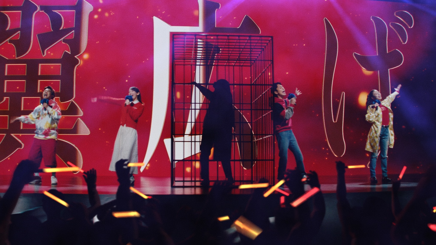 新テレビCM「ジャンボ宝くじ『年末ジャンボ交響曲』篇」より。