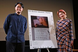 コムアイが坂本龍一の晩年に見た希望「生きるのってこんなに楽しいことなんだ」