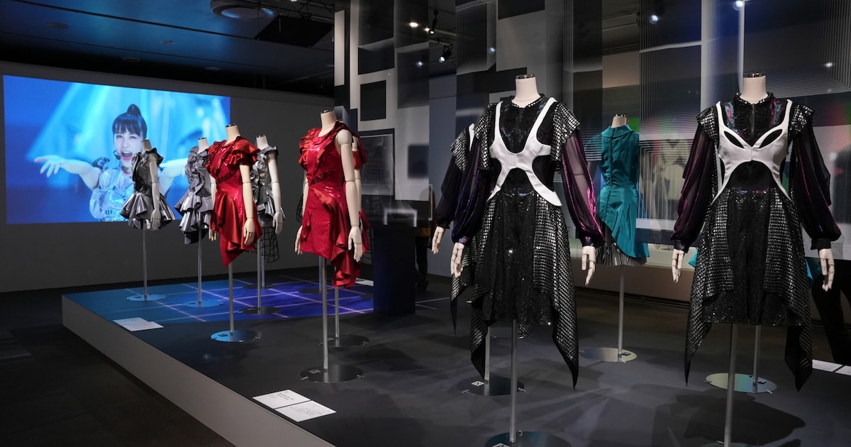 Perfume大規模衣装展ファイナル明日スタート、最新衣装も追加した展示 