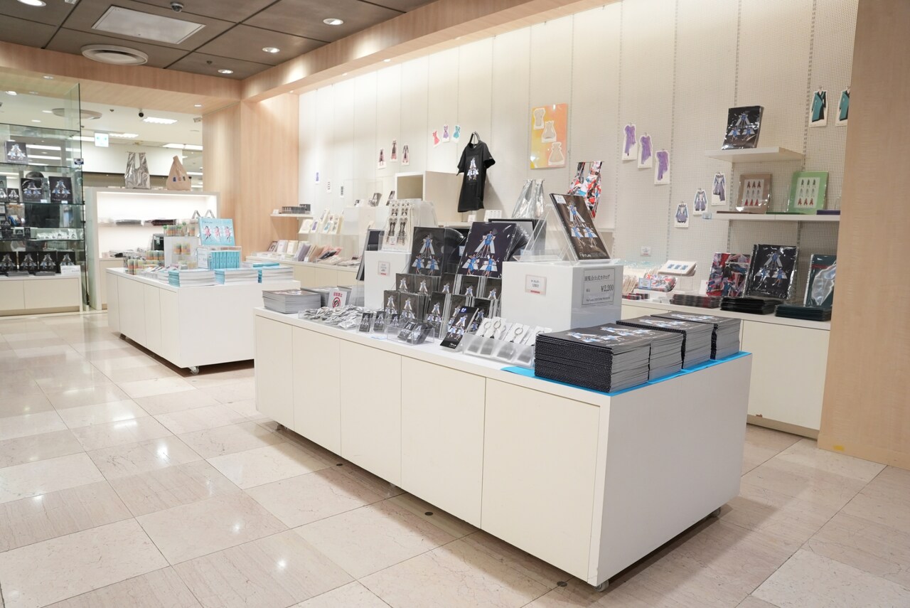 Perfume COSTUME MUSEUM FINAL EDITION」グッズ販売エリア。 - Perfume