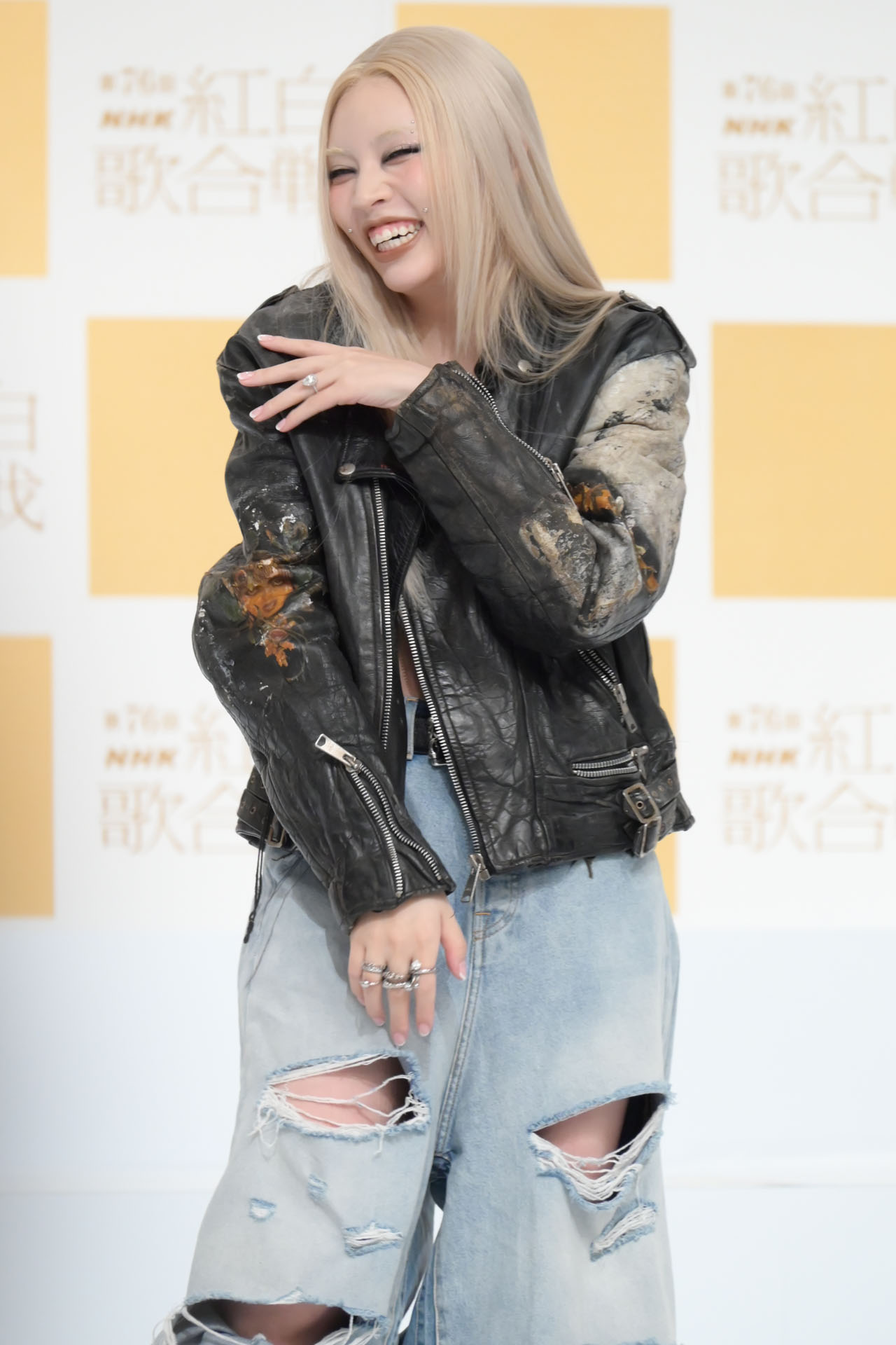 笑顔を浮かべるちゃんみな。