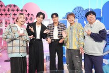 左から佐久間大介（Snow Man）、NOSUKE（Team"S"pecial）、中務裕太（GENERATIONS）、ARATA、日村勇紀（バナナマン）。 ©日本テレビ