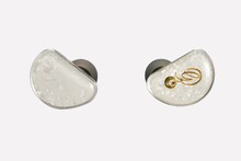 「ゴスペラーズ 30周年記念オリジナルイヤホン」商品画像