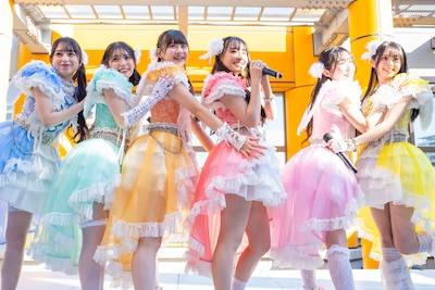 Straight Angeli「STARlighT」リリース記念イベントの様子。