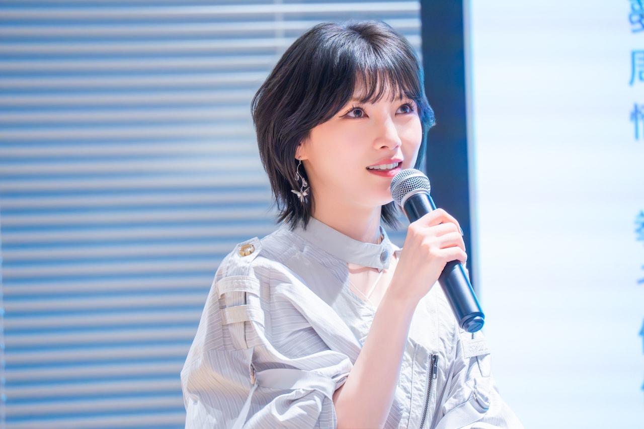 岡田奈々、3rdアルバム試聴会で制作の裏側をたっぷりと語る「音楽を楽しむことを意識しました」