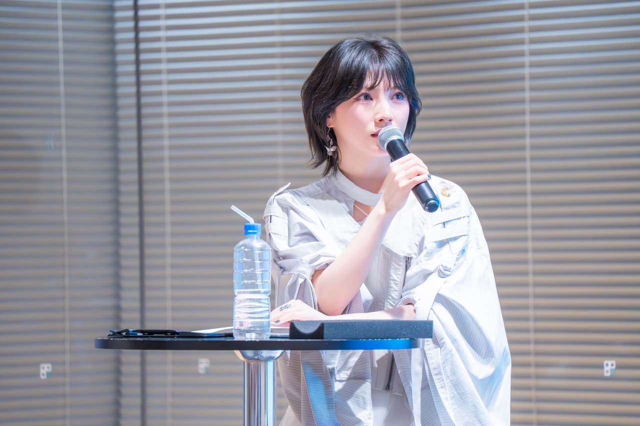 岡田奈々 - 岡田奈々、3rdアルバム試聴会で制作の裏側をたっぷりと語る