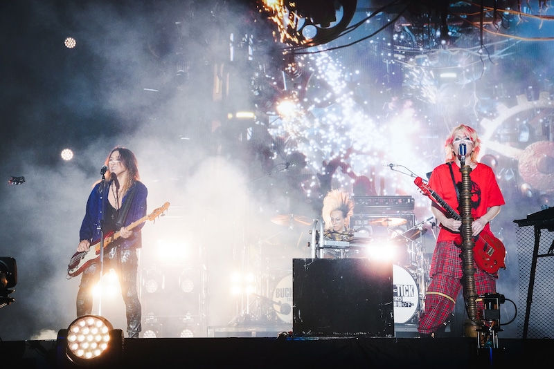 左からJ（LUNA SEA）、今井寿（BUCK∞TICK）。