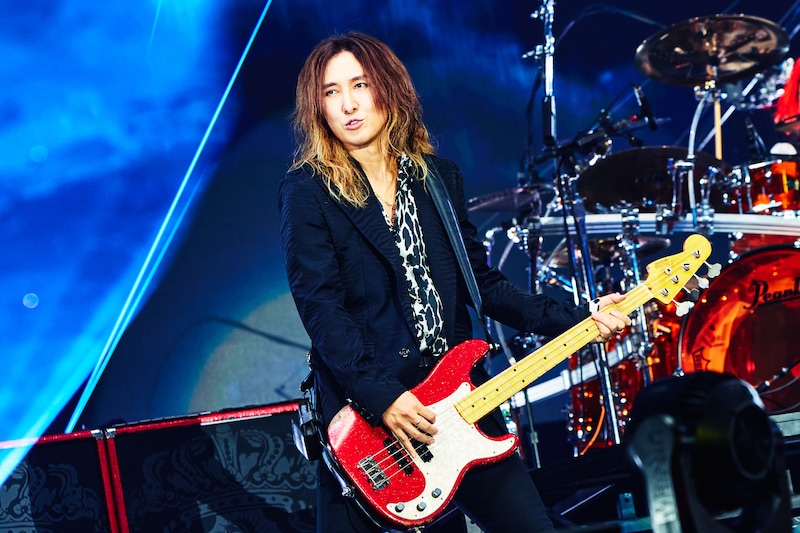 J（B / LUNA SEA）