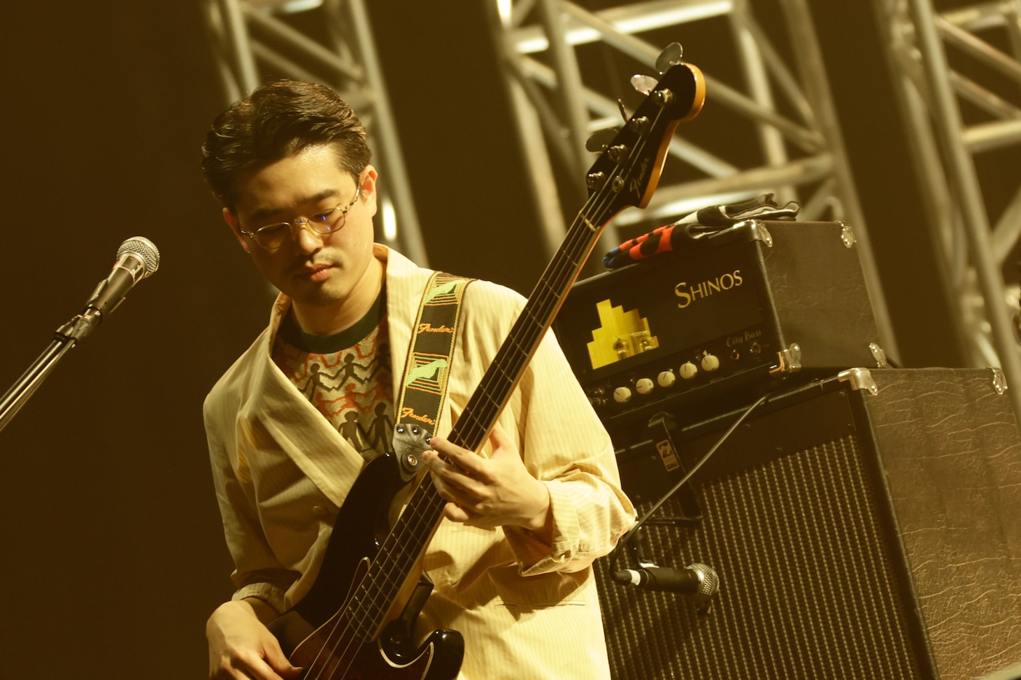 ハマ・オカモト（B / OKAMOTO'S）（撮影：平野タカシ）