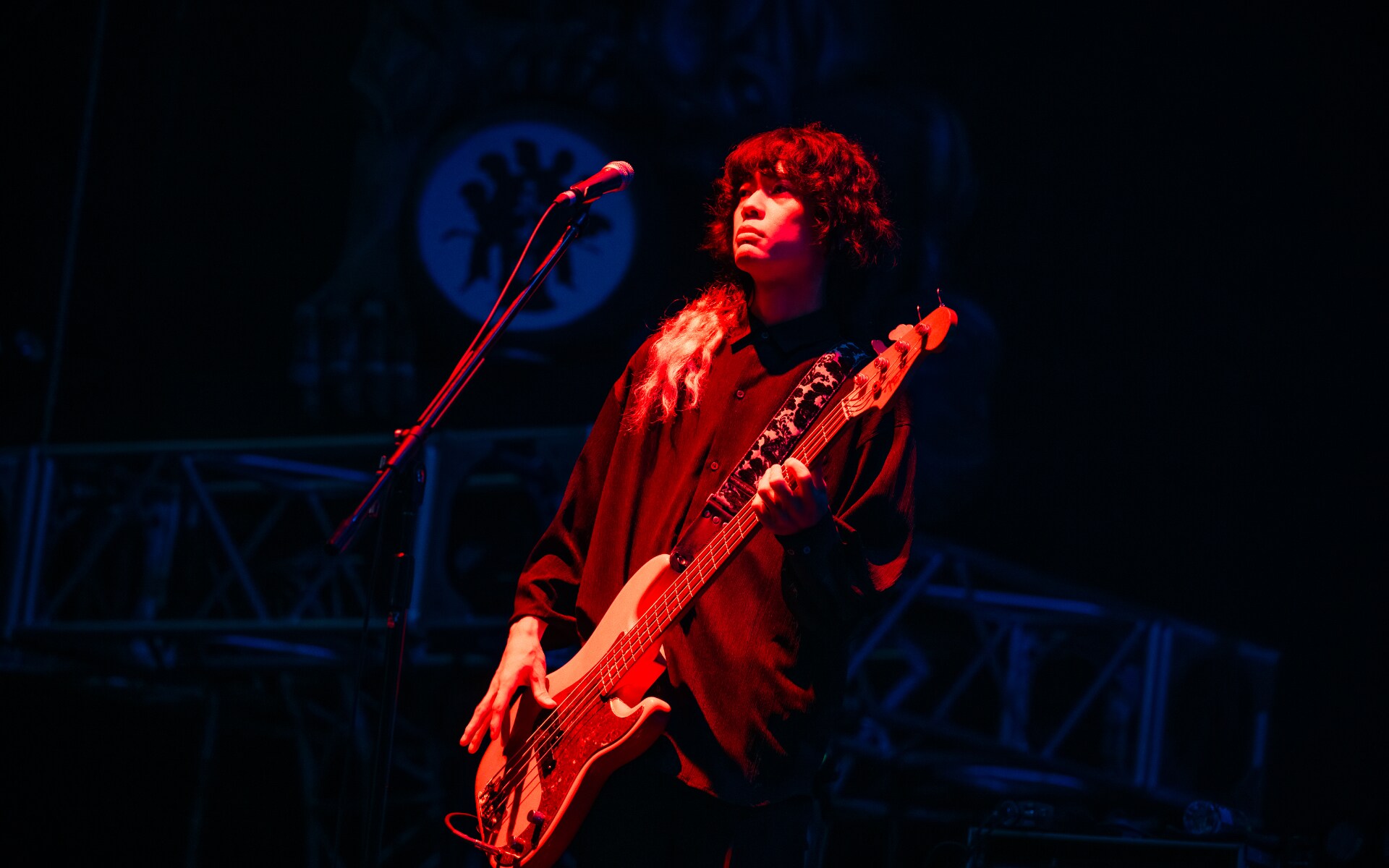 長谷川カオナシ（B / クリープハイプ）（撮影：釘野孝宏） [画像