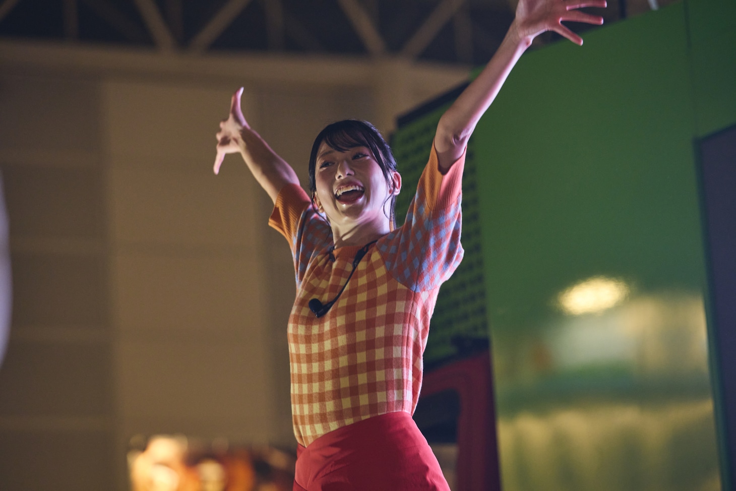 DJブースに登場した林祐衣。（撮影：中野修也）