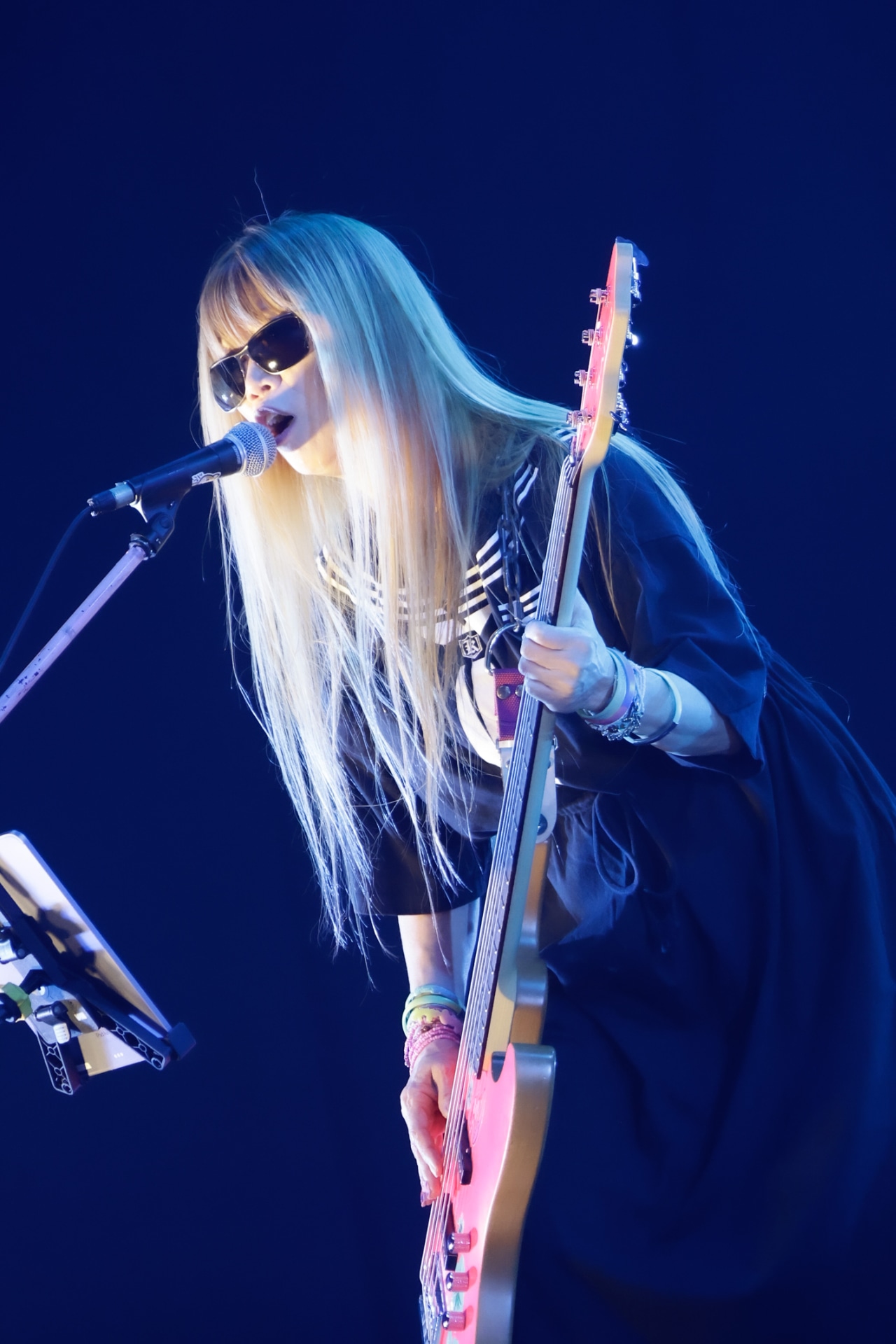 junko（B / 打首獄門同好会）（撮影：平野タカシ）