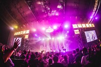 ヤングスキニー（撮影：青木カズロー）