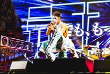 樽美酒研二（Dr / ゴールデンボンバー）（撮影：青木カズロー）