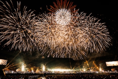 「King & Princeとうちあげ花火2025」で打ち上げられた花火。